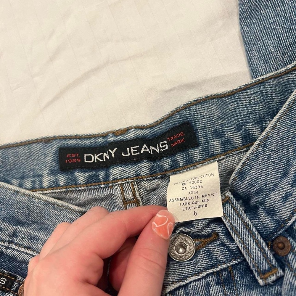 DNKY vintage straight leg jeans - Picture 2 of 4